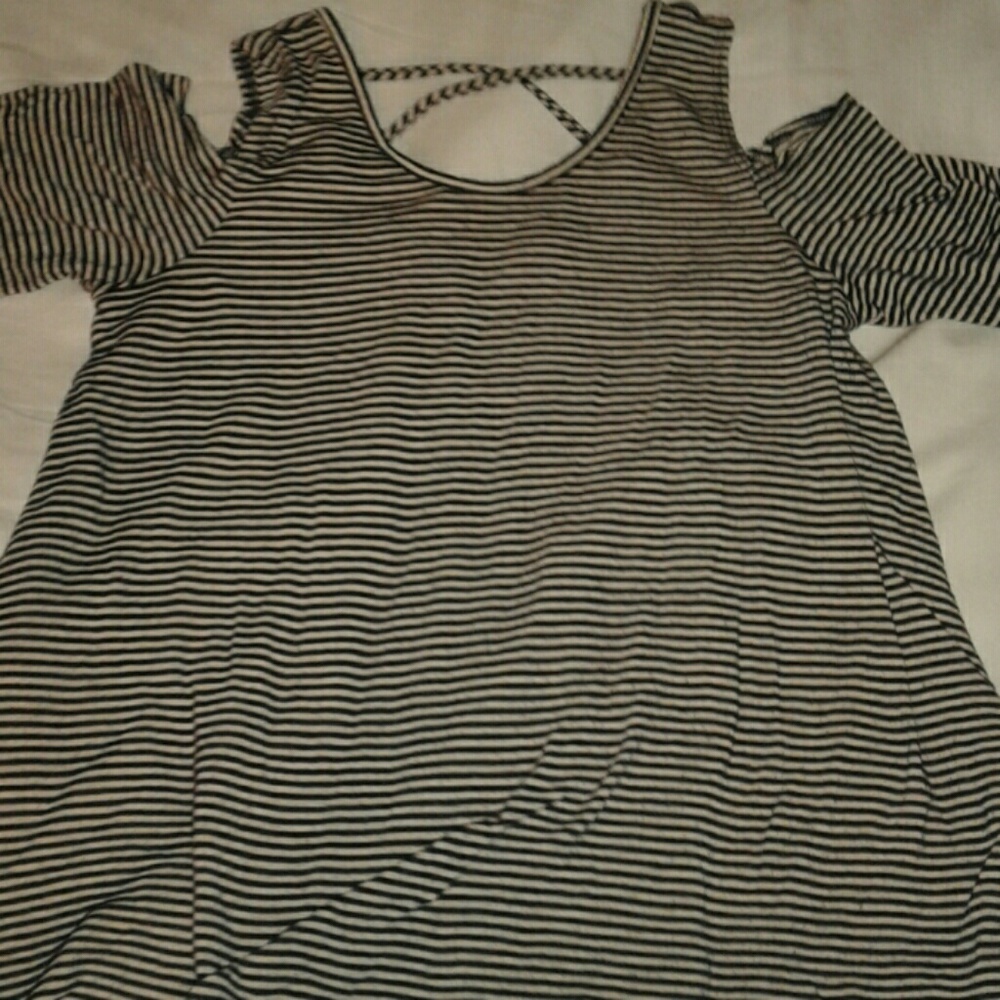 Shirt - Picture 2 of 2